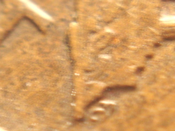 1960-D-Small-Date-Lincoln-Memorial-Cent--Die-Chips-And-?